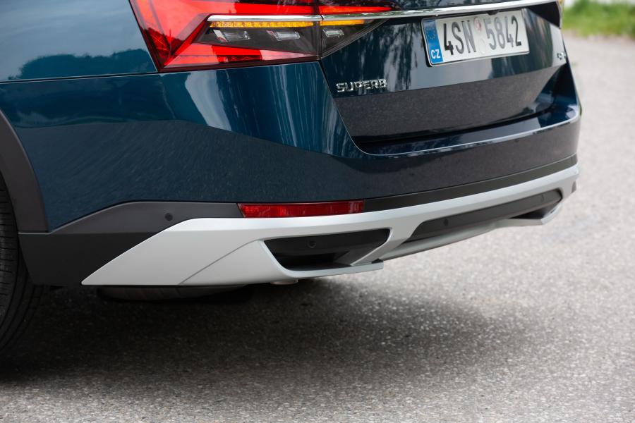 Детали экстерьера Skoda Superb Scout 2019 года  (WW) (фото 46 из 72)